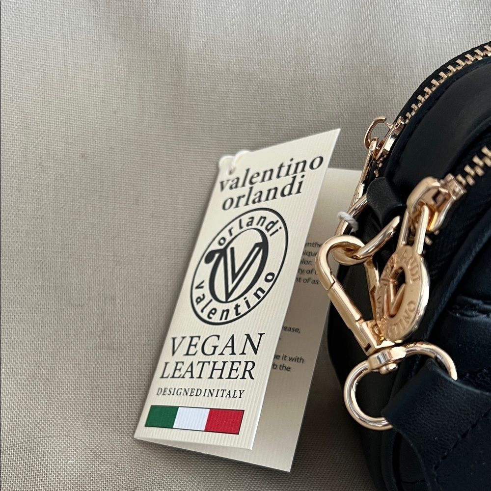 Valentino Orlandi Black Quilted Crossbody Bag NWT Gold Hardware MSRP $210 - Picture 2 of 9